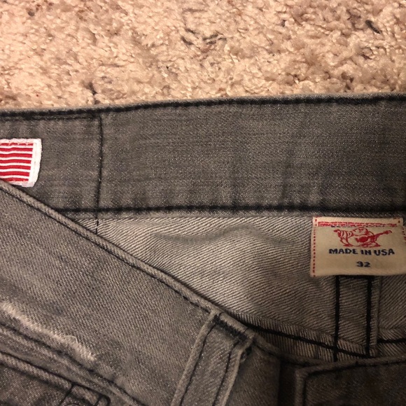 Men’s True Religion Ricky Slim Straight Jeans - Picture 3 of 3
